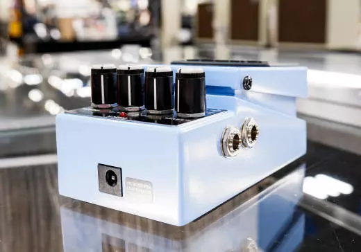 BOSS - CH-1 Super Chorus Pedal 2